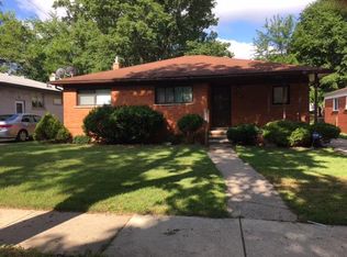 24011 Seneca St, Oak Park, MI 48237