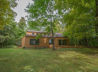 19 Corashire Rd, Monterey, MA 01245