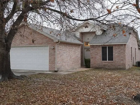 2103 Bluebonnet Dr, Marble Falls, TX 78654