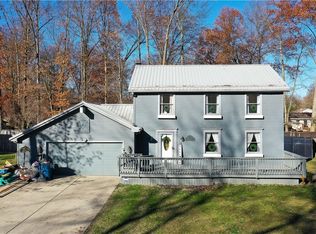 259 Greenbriar Dr, Cortland, OH