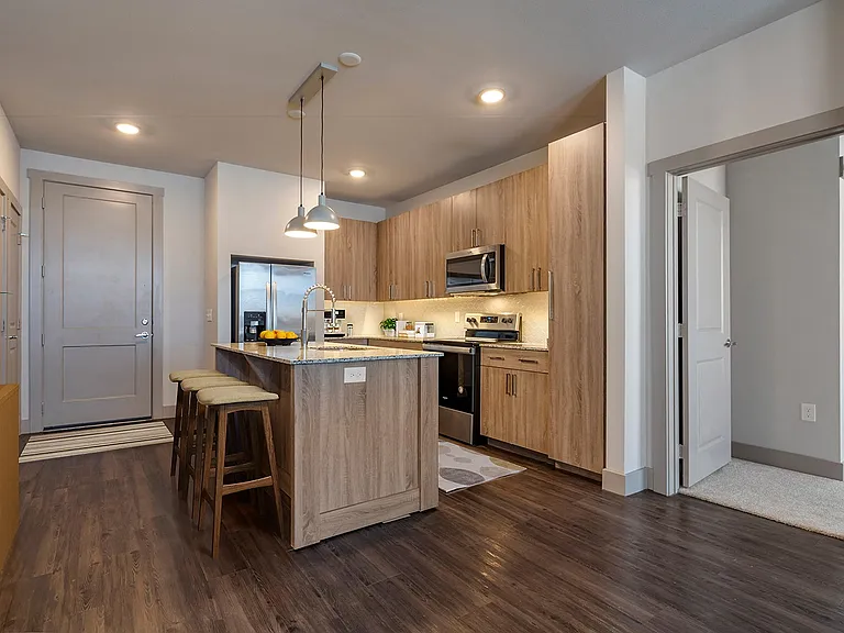 The Cosmopolitan Apartments — Photo 6