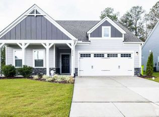 2556 Finkle Grant Dr, New Hill, NC 27562