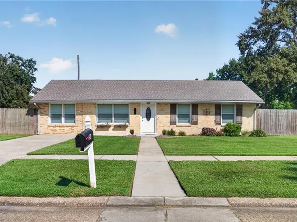 56 Patterson Dr, Chalmette, LA 70043