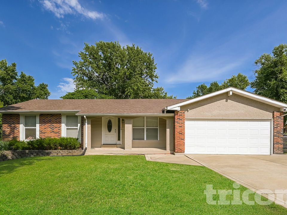1st image of 43 Westbrook Dr
