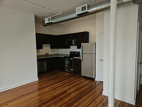 3rd image of 172 River St APT 301
