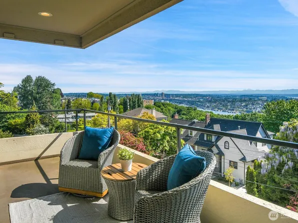 1605 5th Avenue N #402, Seattle, WA 98109