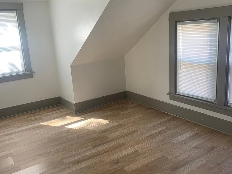 307 Franklin St — Photo 7
