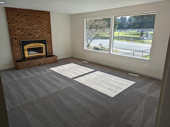 2nd image of 3884 Madrona Dr SE #A
