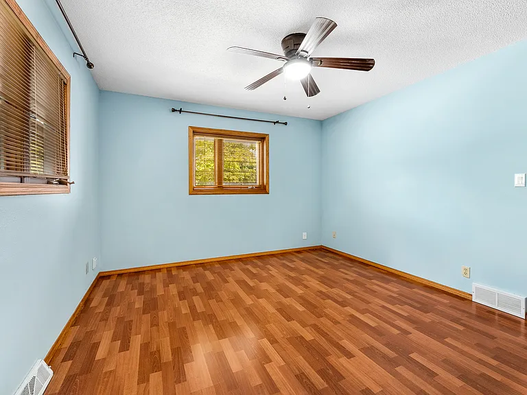 2317 S Bahnson Ave — Photo 7