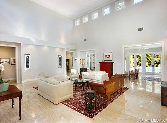 5th image of 11015 Girasol Ave