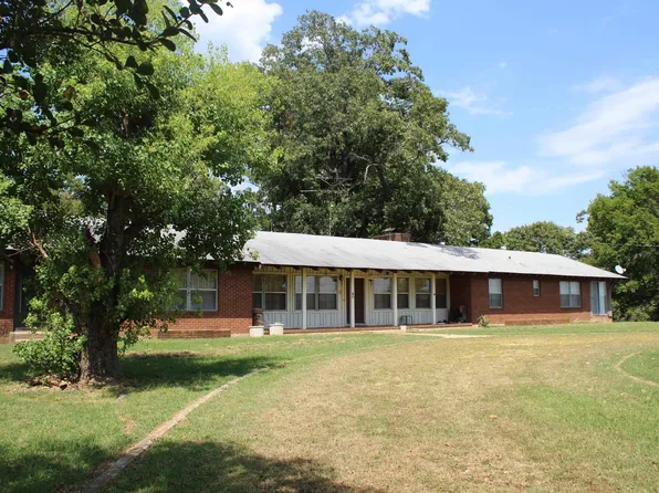 136 Fowler Rd, Nashville, AR 71852