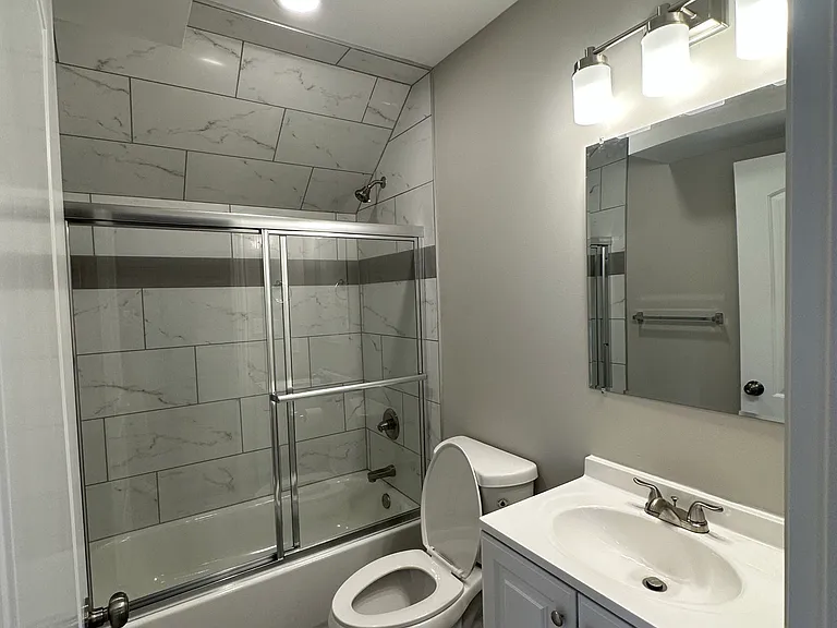 1111 Spring Streetunit #B — Photo 9