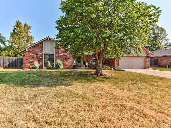 301 Little Chisholm Cir, Edmond, OK 73012