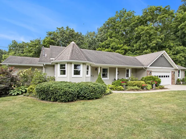 15570 Portage Rd, Vicksburg, MI 49097