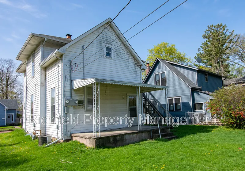 2 bed, 1.0 bath, 650 sqft, $1,325 — Photo 4