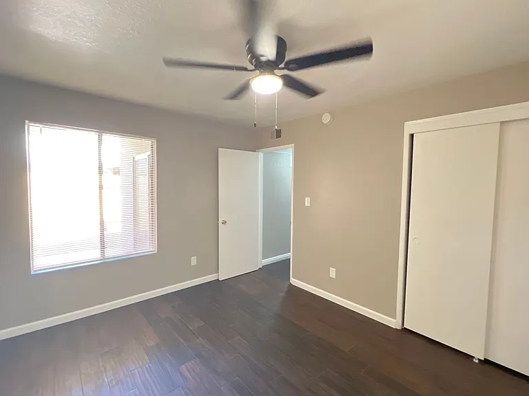 6811 Klamath Way — Photo 26