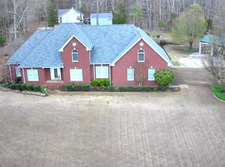 510 Deerfield Loop, Henderson, TN 38340