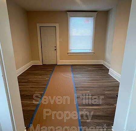 2nd image of 1345 E Livingston Ave #1345