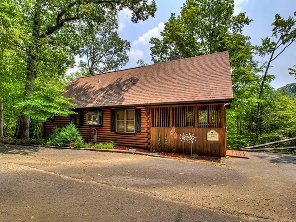 277 Cherokee Path Way, Sevierville, TN 37876