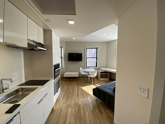 2nd image of 113 Mount Auburn St #35