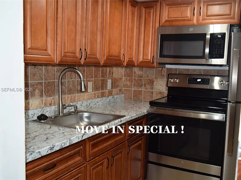 2901 NW 47th Ter #248B — Photo 6