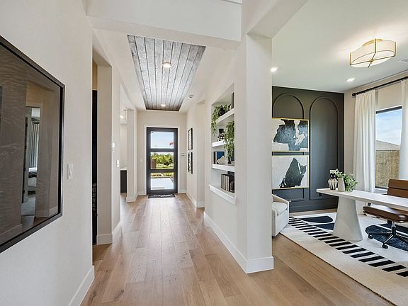 Plan 5058 Entry - Staged