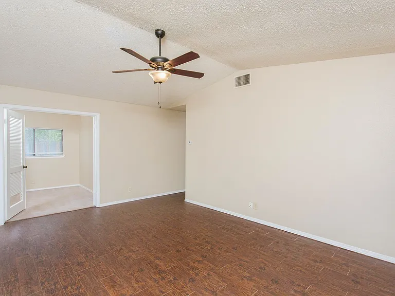 6339 Village Clb — Photo 9