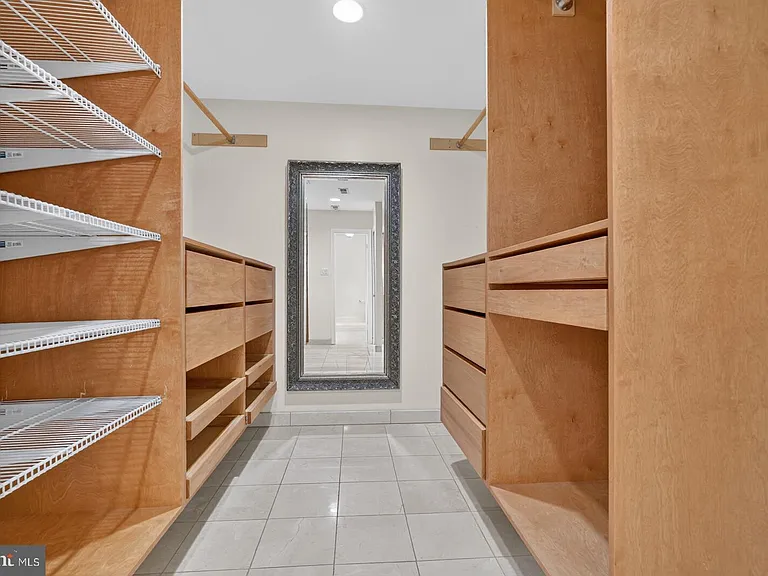 5402 Ashcomb Ct — Photo 24