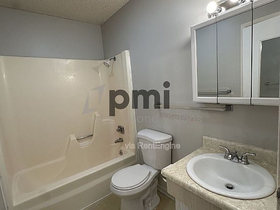 4th image of 24 W Buchanan Ave #22
