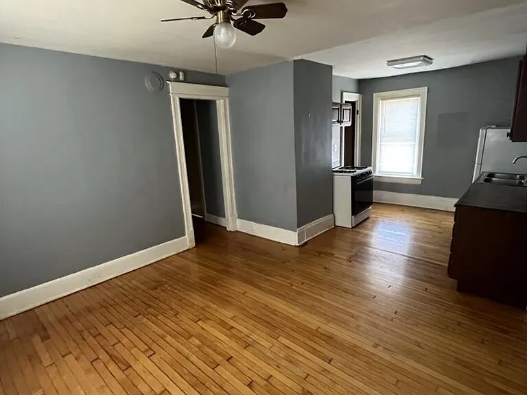 1659 N Arlington Pl #2 — Photo 4