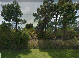 6077 Ronda St, Englewood, FL 34224