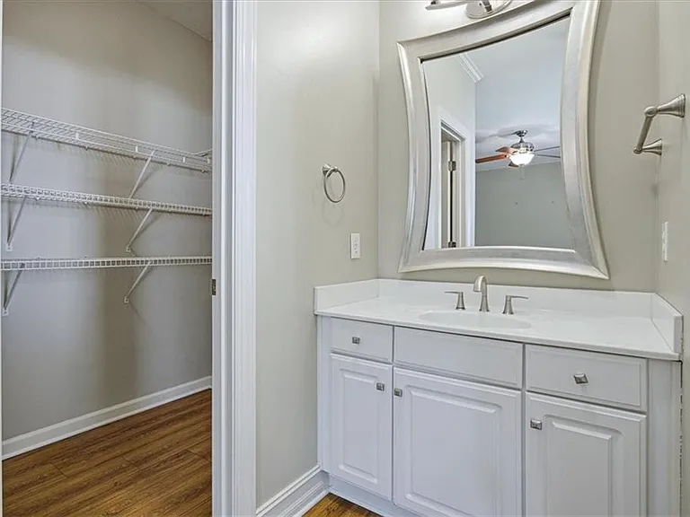 210 Masters View Ct — Photo 33