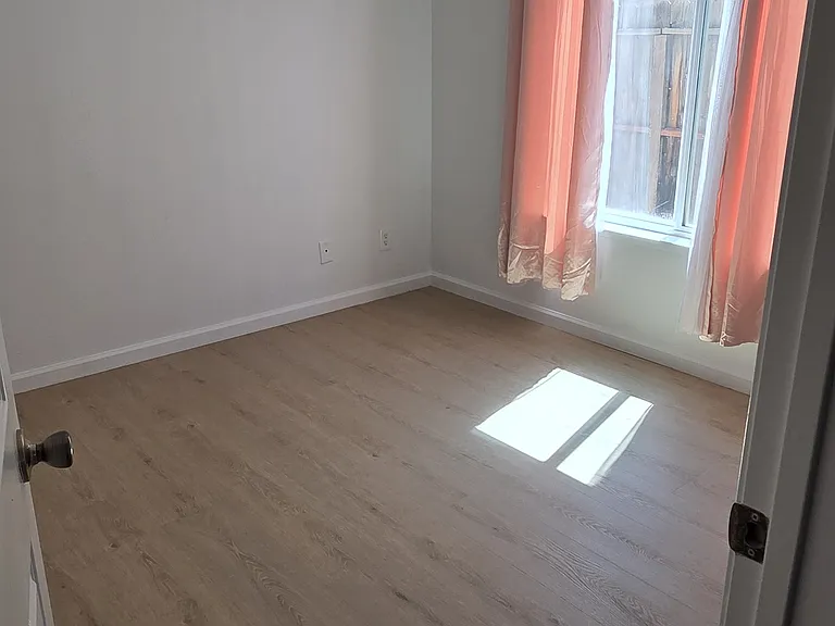 5333 W Norwich Ave — Photo 10