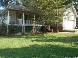 103 Victorian Ln, Owens Cross Roads, AL 35763