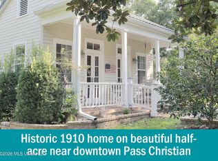 535 E 2nd St, Pass Christian, MS 39571