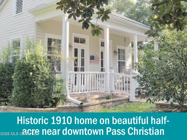 535 E 2nd St, Pass Christian, MS 39571