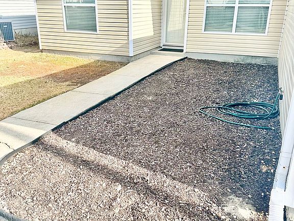 3rd image of 2285 Harlan Ave