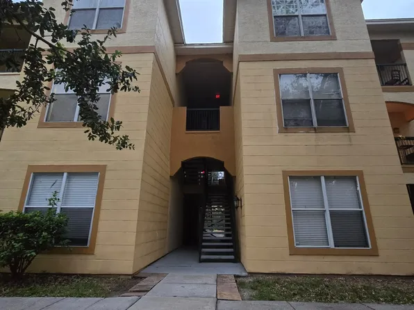 5614 Pinnacle Heights Cir APT 304, Tampa, FL 33624