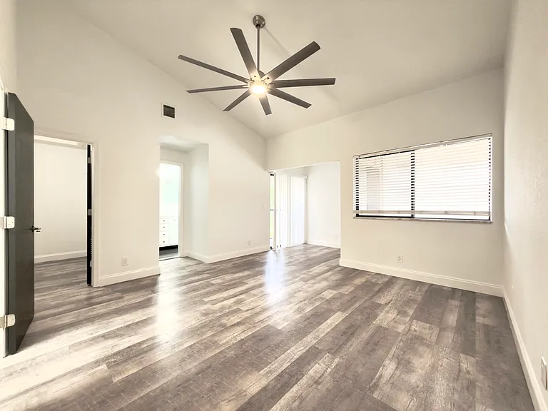 11698 NW 20th Dr — Photo 15