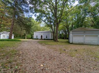 5 Father Peters Ln, New Canaan, CT 06840
