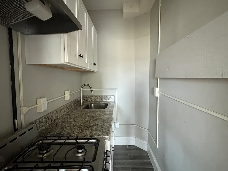 1175 Chapel St #5O2 — Photo 4