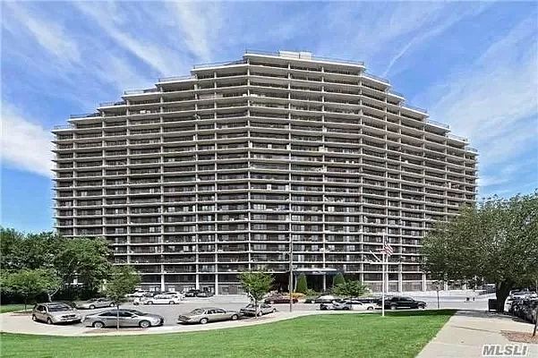 1st image of 25-40 Shore Blvd #14I