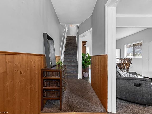 3rd image of 16 Albemarle St