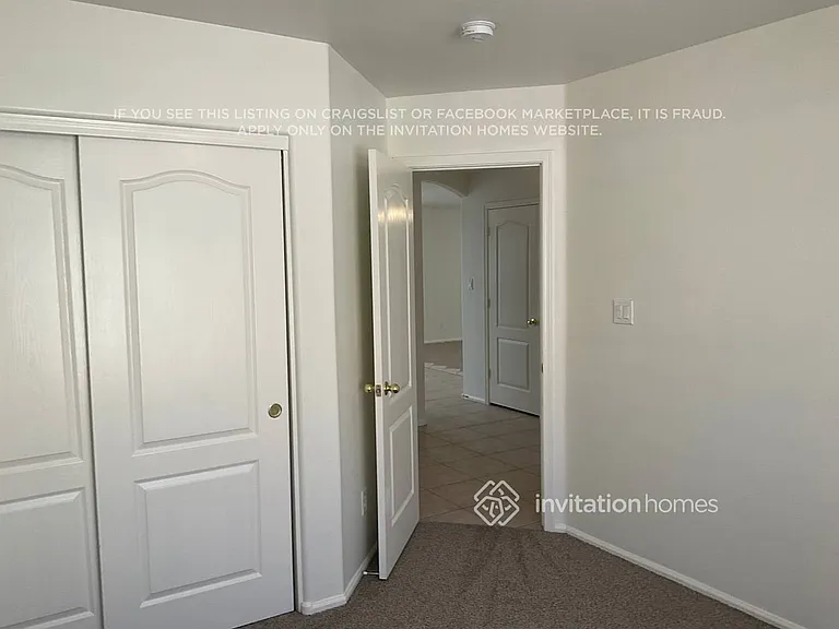 13127 W Port Royale Ln — Photo 9
