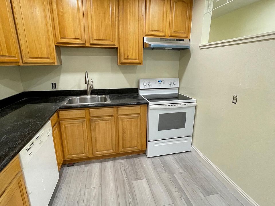 Upgrade kitchen with new flooring and recessed lighting. Eat in area as well
