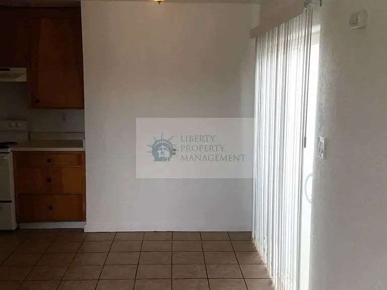 649 Meadowlark Ln #649 — Photo 4