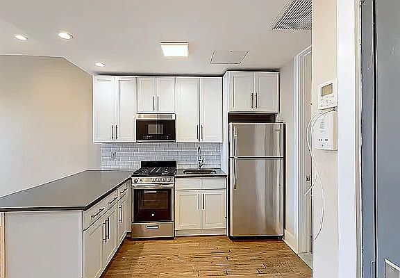 2nd image of 32 Scholes St APT 4