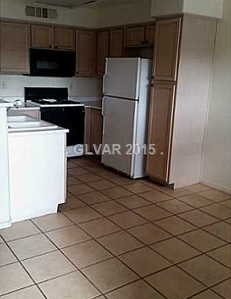 2nd image of 3046 Tarpon Dr Unit 101