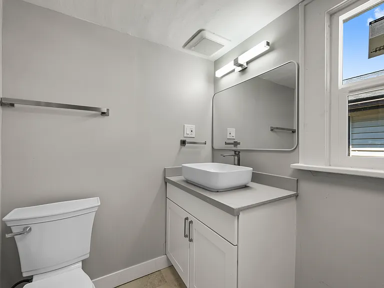 4525 5th Ave NE #U — Photo 10
