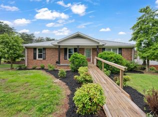 355 Whitecotten Dr, Bowling Green, KY 42103